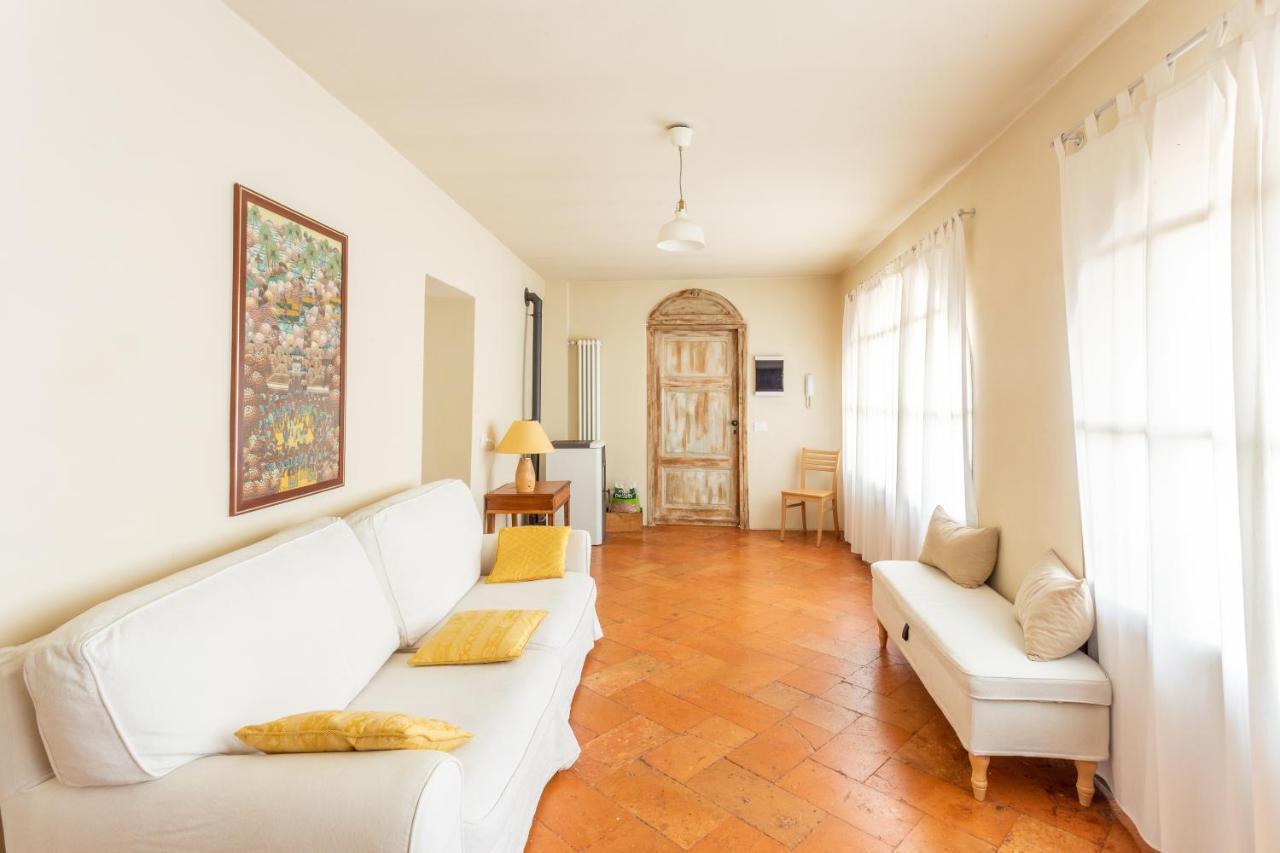 דירות Castello Cabiaglio Palazzo Mia By Icasamia It מראה חיצוני תמונה