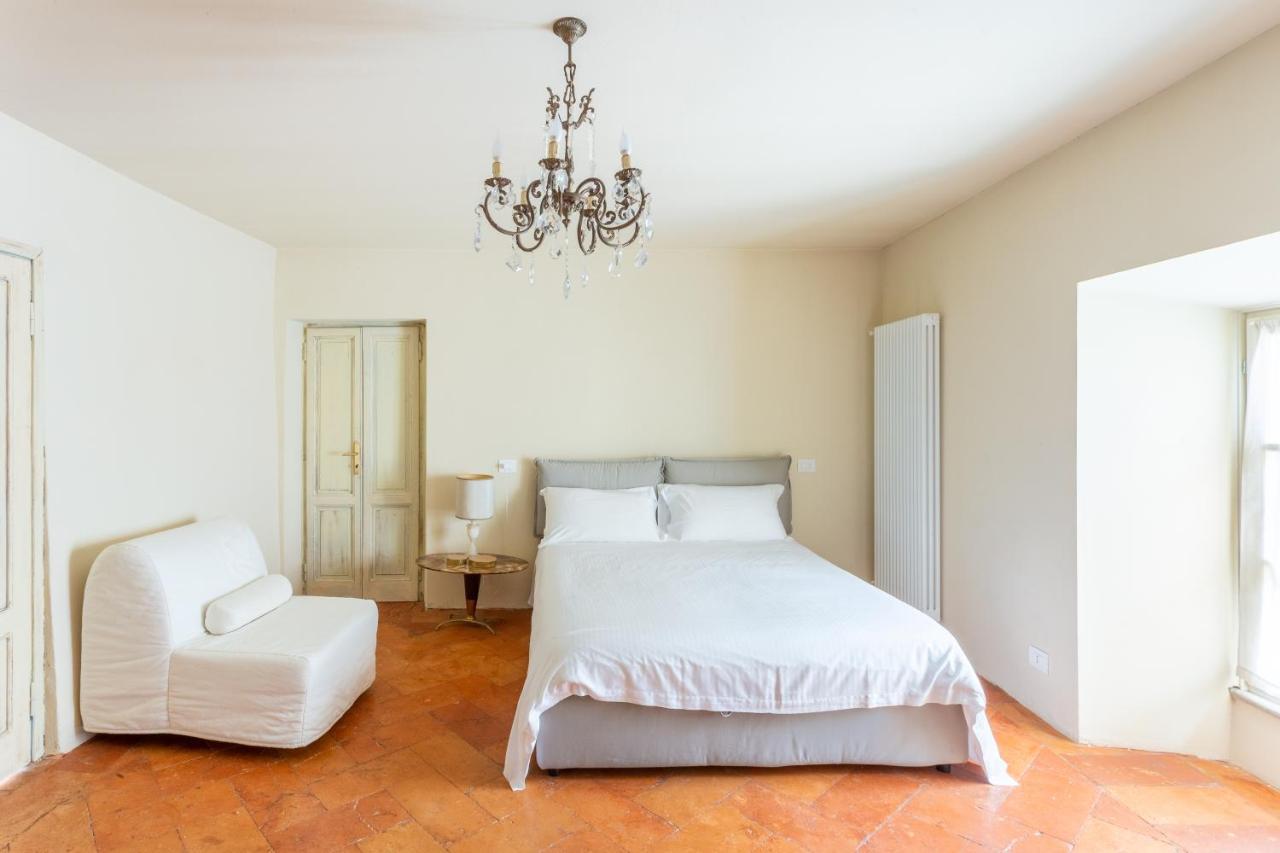 דירות Castello Cabiaglio Palazzo Mia By Icasamia It מראה חיצוני תמונה