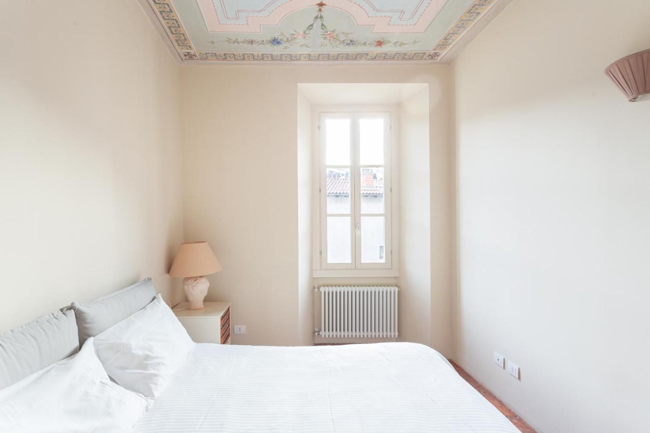 דירות Castello Cabiaglio Palazzo Mia By Icasamia It מראה חיצוני תמונה