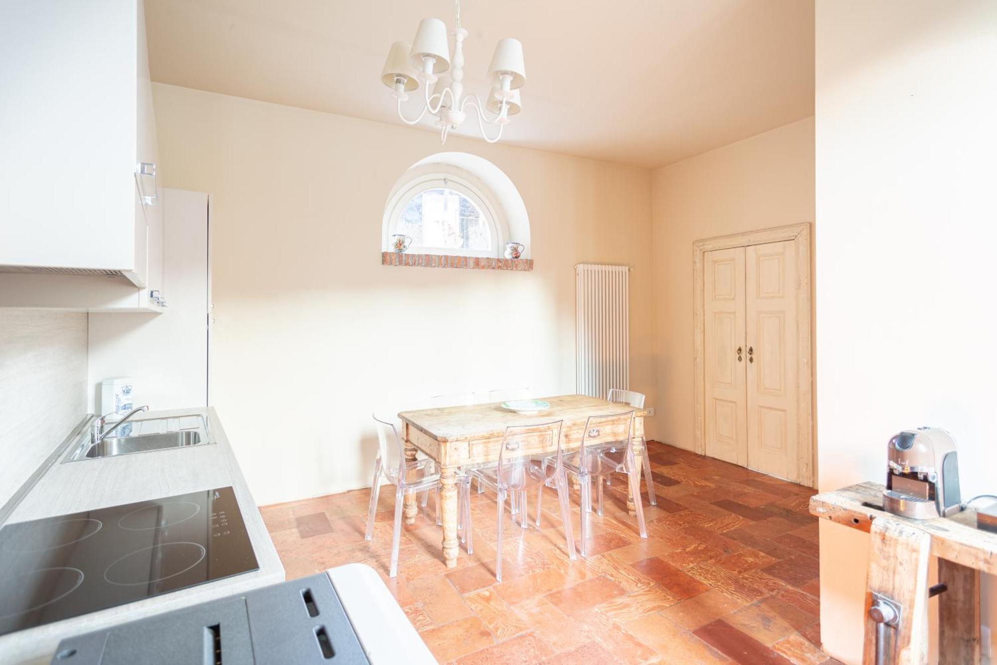 דירות Castello Cabiaglio Palazzo Mia By Icasamia It חדר תמונה